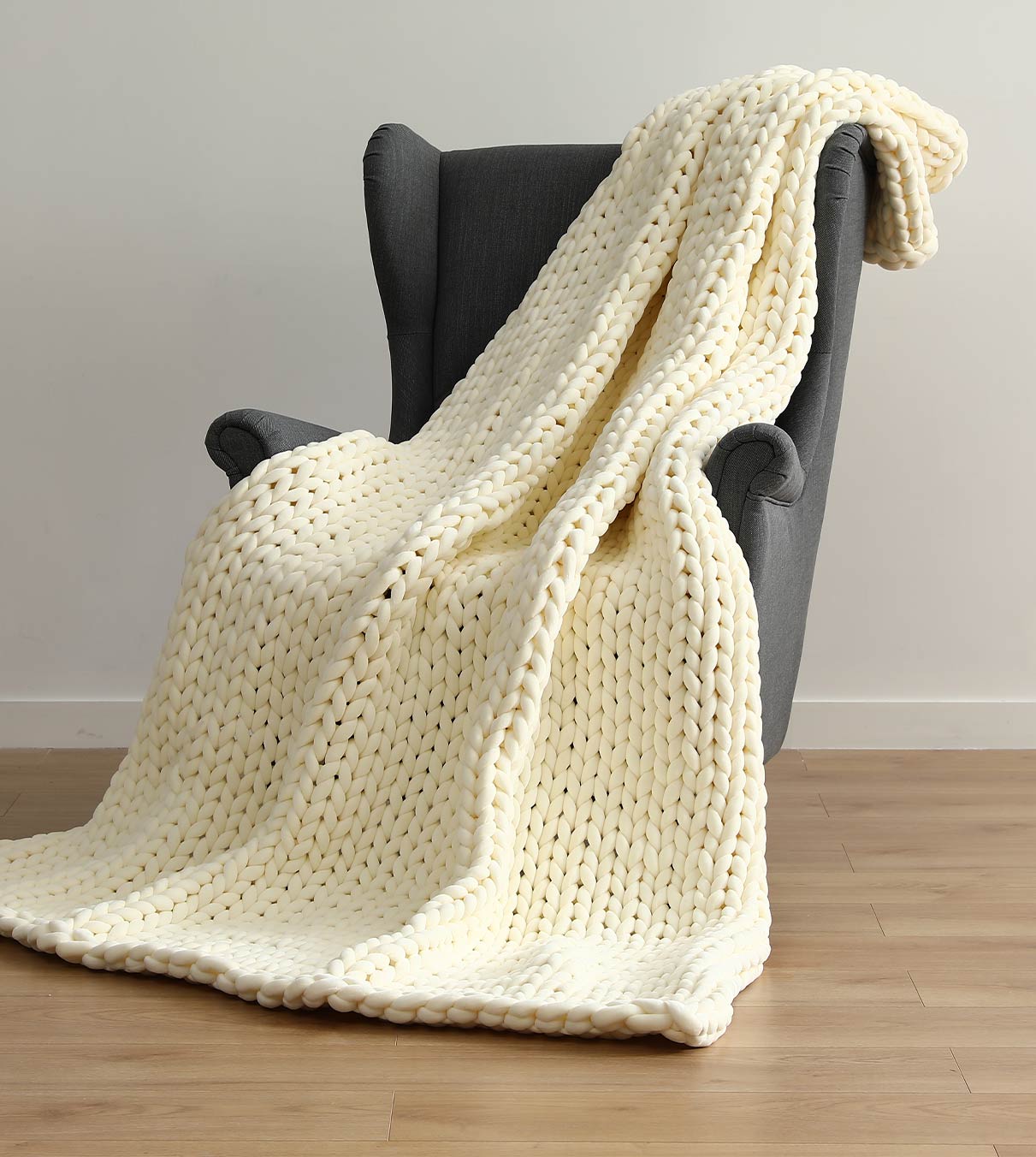 Product: Knitted Velvet Weighted Blanket | Color: Velvet Cream