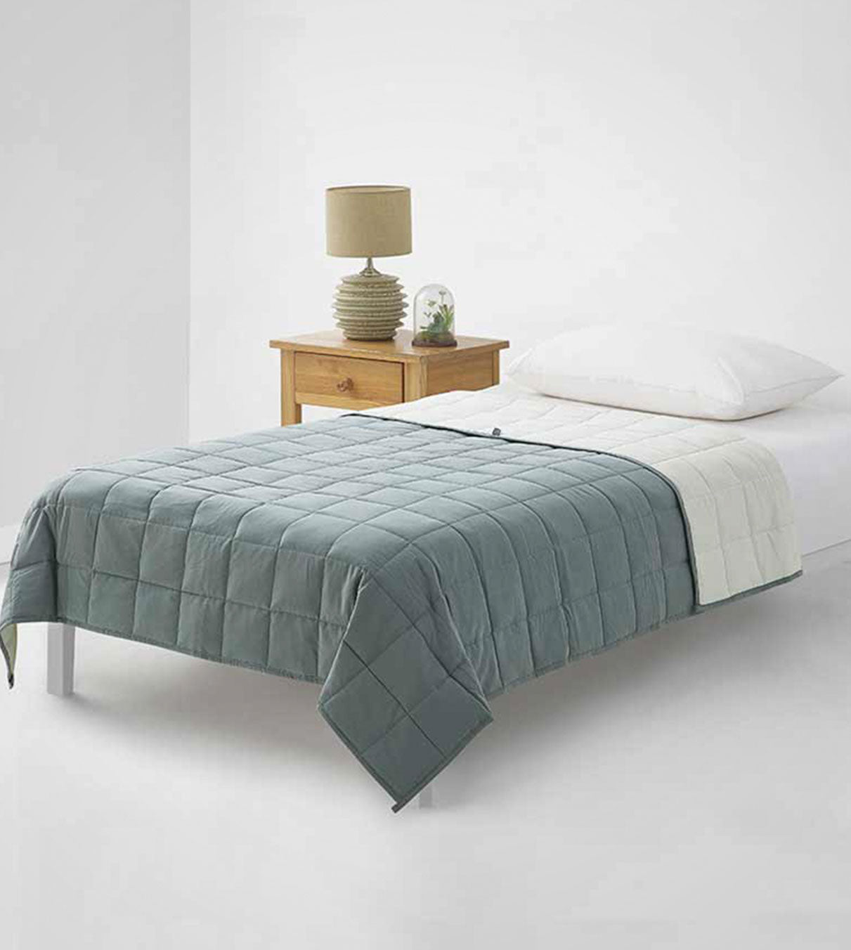 Product: YNM Weighted Blanket 12lb | Color: Cotton/Polyester Light Green/Grey 2.0