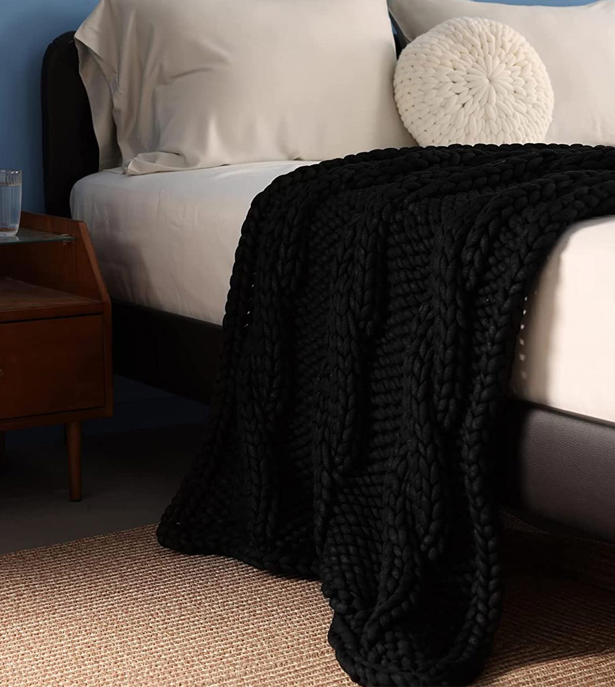 Product: Knitted Chunky Throw | Color: Twisted Darkness