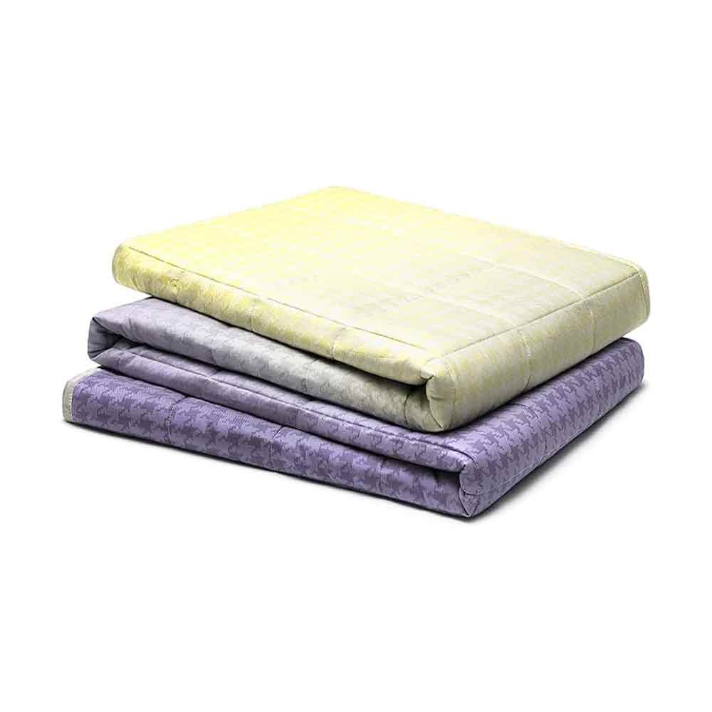 Product: Cooling Bamboo Weighted Blanket | Color: Midsummer Nights Dream