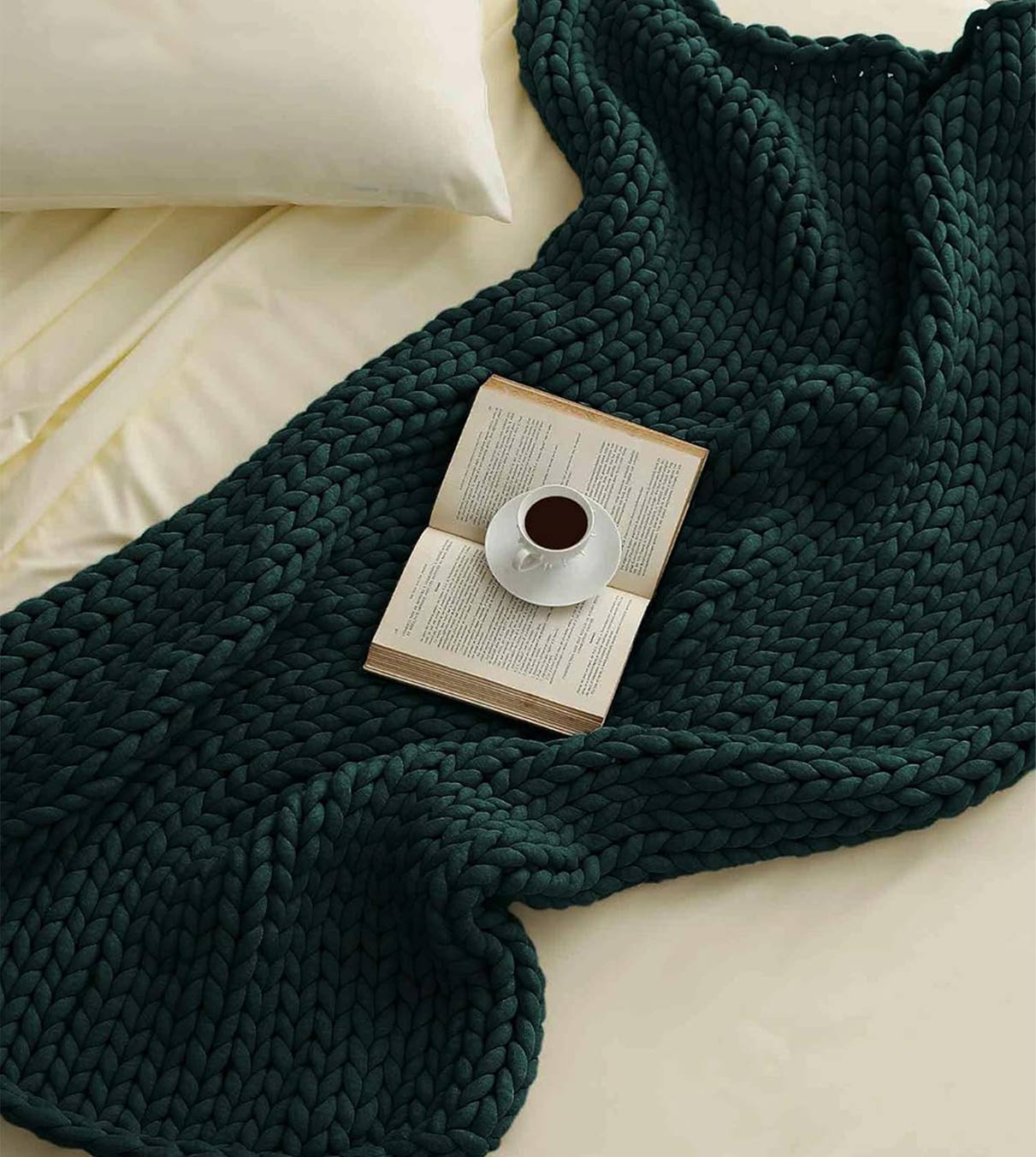Product: Knitted Chunky Throw | Color: Pacific Green