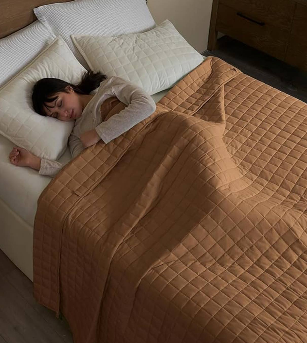 Product: Exclusive Polyester Weighted Blanket | Color: Microfiber Terracotta 3.0