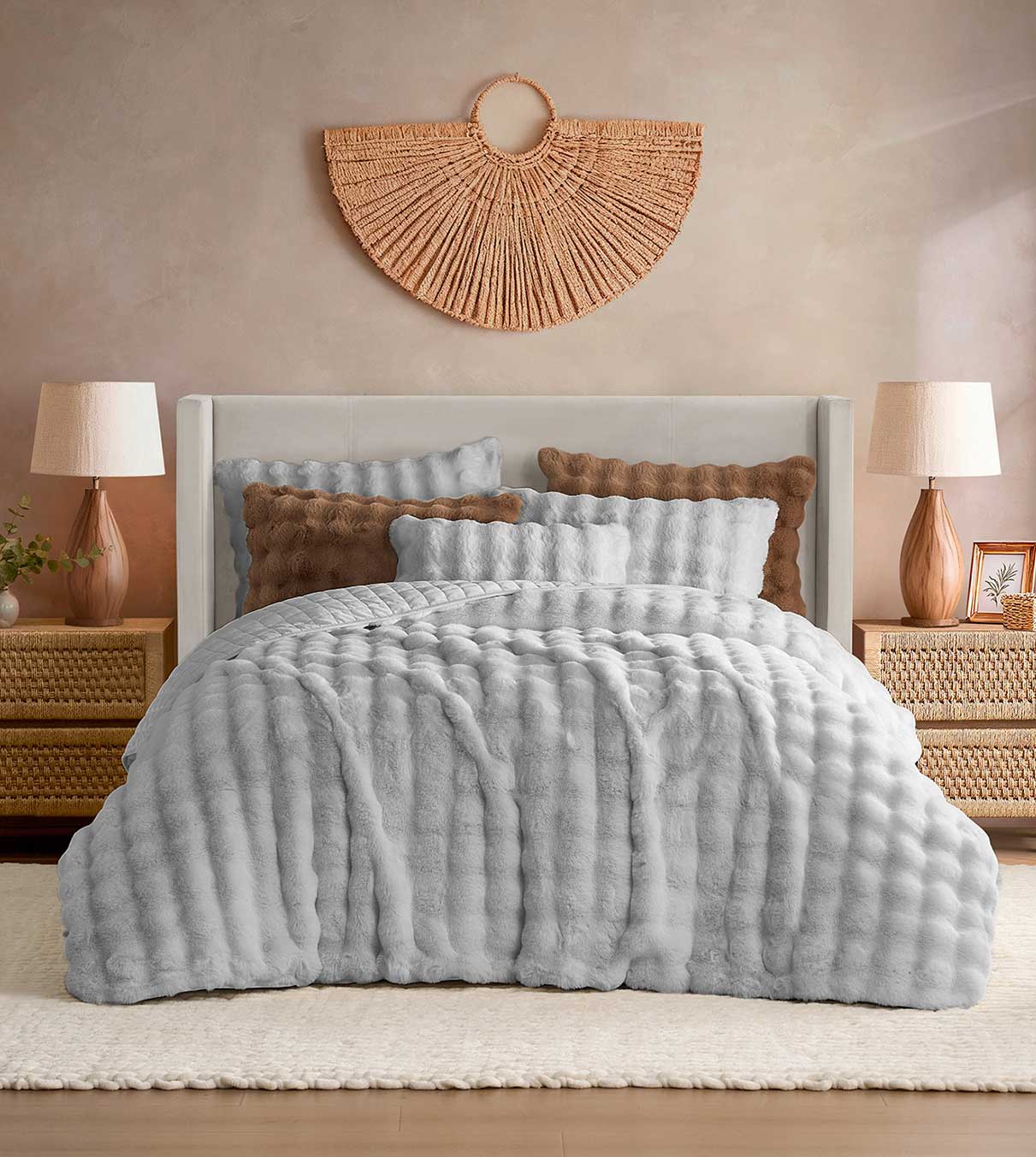 Product: Faux-Fur Weighted Blanket | Color: Bubble Light Grey 3.0