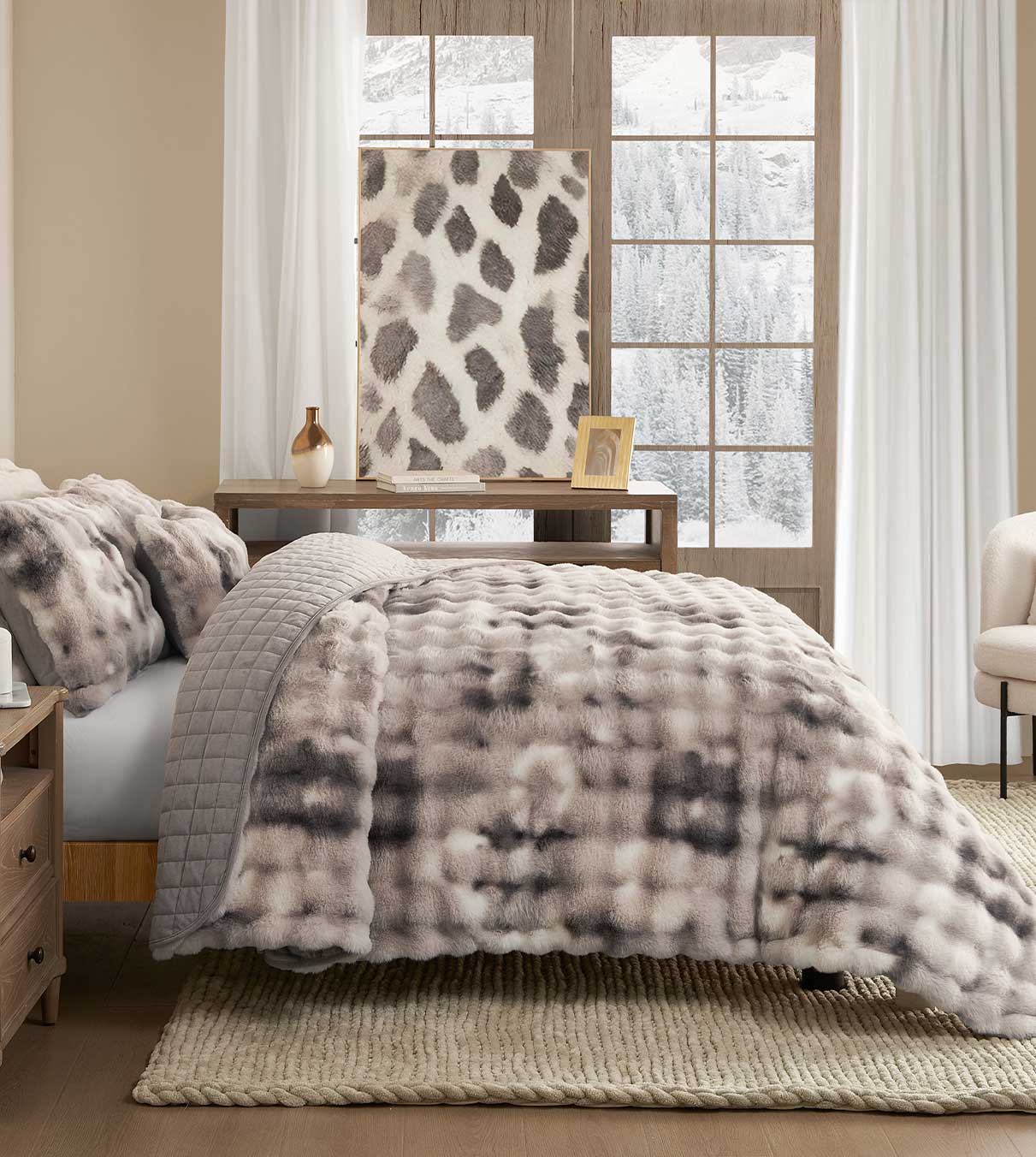 Product: Faux-Fur Weighted Blanket | Color: Bubble Tie-dye Brown 3.0