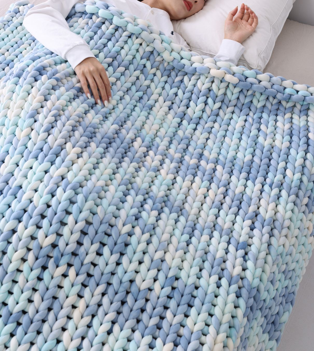 Product: Knitted Weighted Blanket | Color: Calm Sea