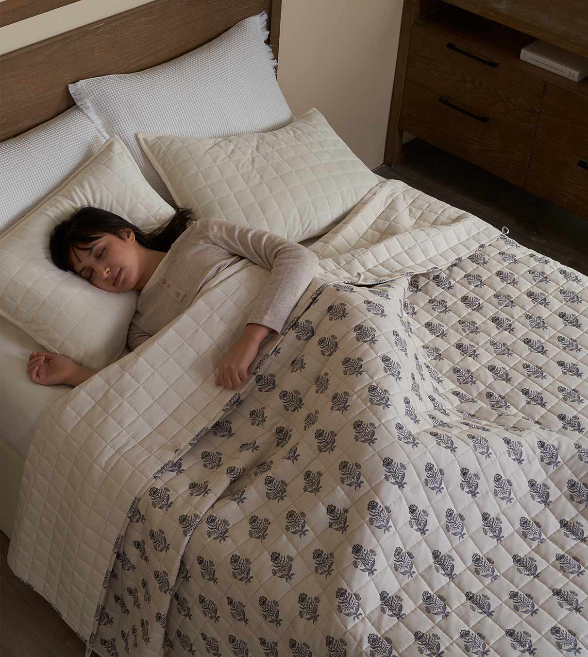 Product: Original Cotton-Linen Weighted Blanket | Color: Cotton-Linen Damask 3.0