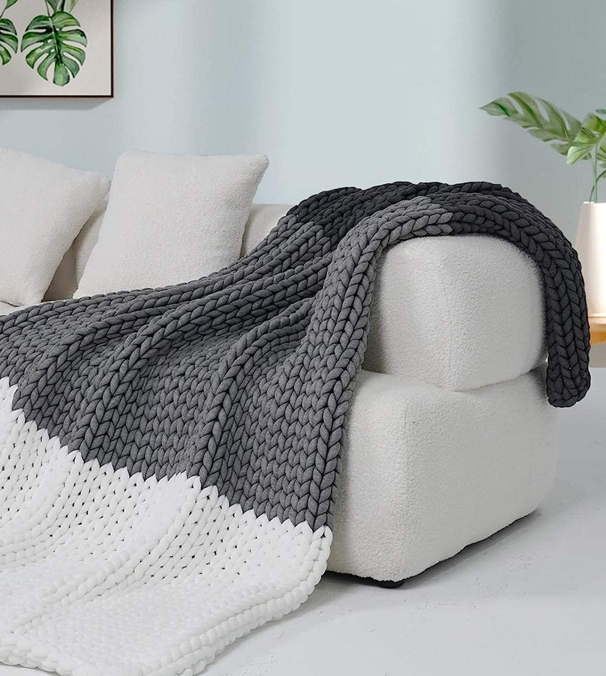 Product: Knitted Chunky Throw | Color: Gradient Grey